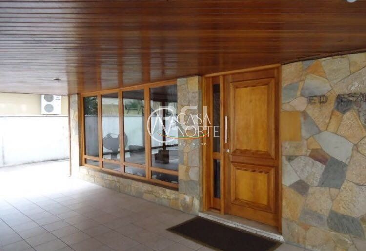 Cobertura à venda com 5 quartos, 255m², 1 suíte, 2 vagas, Rua Adriano Ribeiro no bairro Menino Deus em Porto Alegre