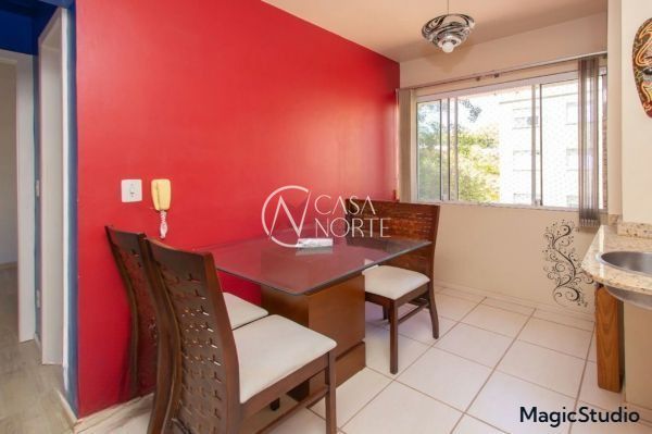 Apartamento à venda com 2 quartos, 55m², 1 vaga, Rua Mura no bairro Guarujá em Porto Alegre