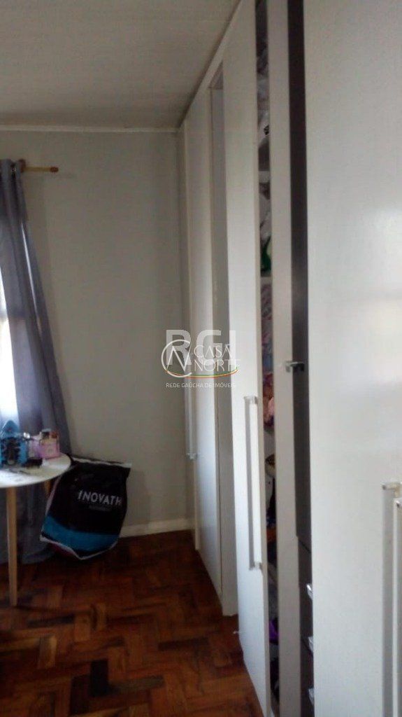 Casa à venda com 3 quartos, 65m², 3 vagas, Travessa Nove de Junho no bairro Vila São José em Porto Alegre