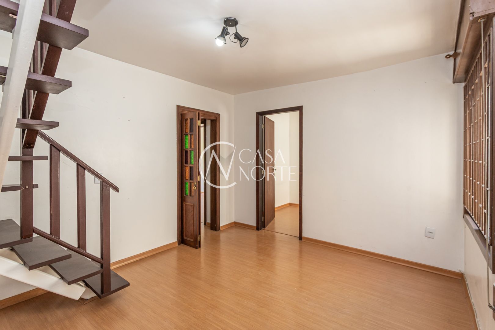 Apartamento à venda com 3 quartos, 201m², 1 suíte, 1 vaga, Rua Portugal no bairro São João em Porto Alegre