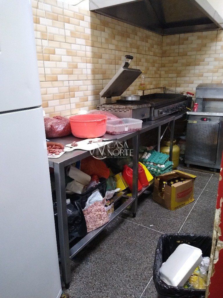 Casa Comercial à venda , 322m², Avenida Baltazar de Oliveira Garcia, 1255 no bairro Sarandi em Porto Alegre