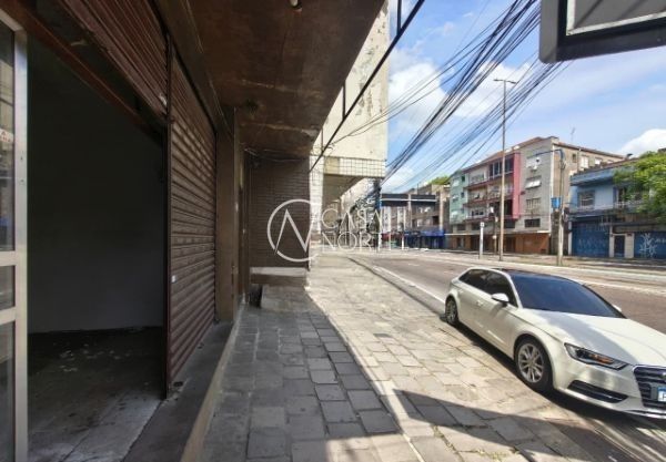 Prédio Comercial à venda com 5 quartos, 243m², Avenida Benjamin Constant no bairro São João em Porto Alegre