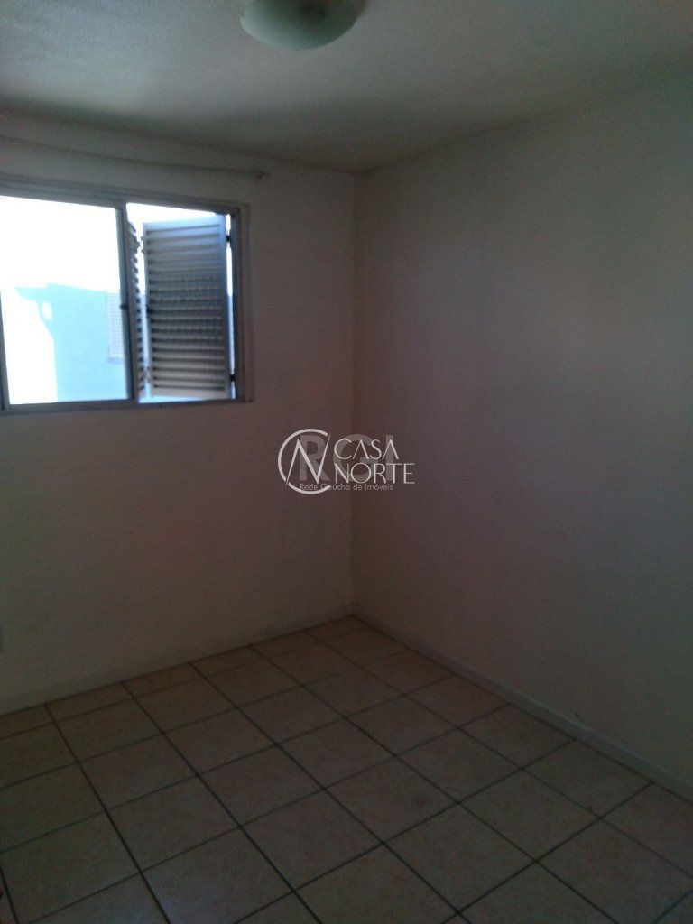 Apartamento à venda com 2 quartos, 38m², 1 vaga, Rua Paulo Renato Ketzer de Souza no bairro Rubem Berta em Porto Alegre