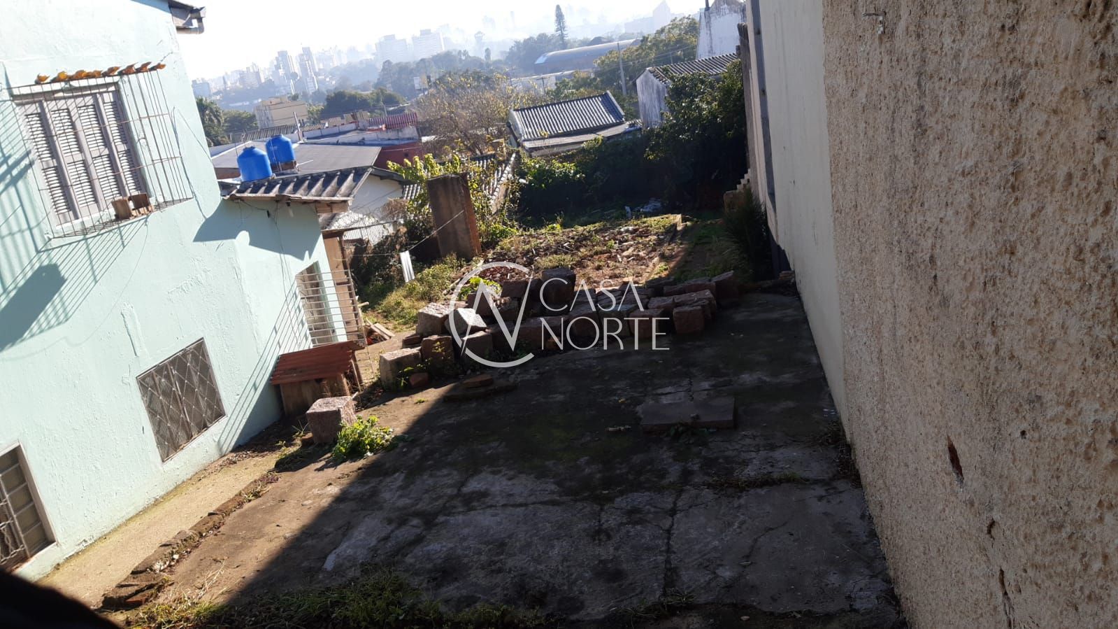 Casa à venda com 2 quartos, 90m², 5 vagas, Rua Coronel José Rodrigues Sobral no bairro Partenon em Porto Alegre