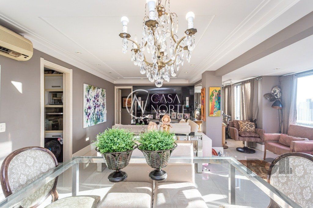 Apartamento à venda com 3 quartos, 120m², 1 suíte, 3 vagas, Avenida Getúlio Vargas no bairro Menino Deus em Porto Alegre