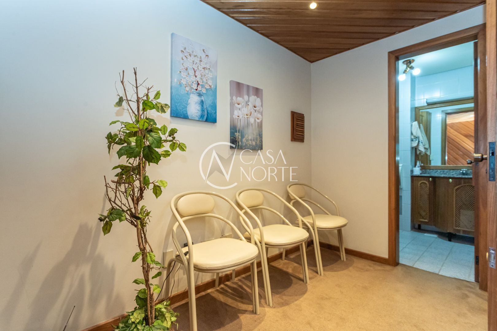 Conjunto Comercial à venda com 2 quartos, 38m², Rua Felipe Neri no bairro Auxiliadora em Porto Alegre