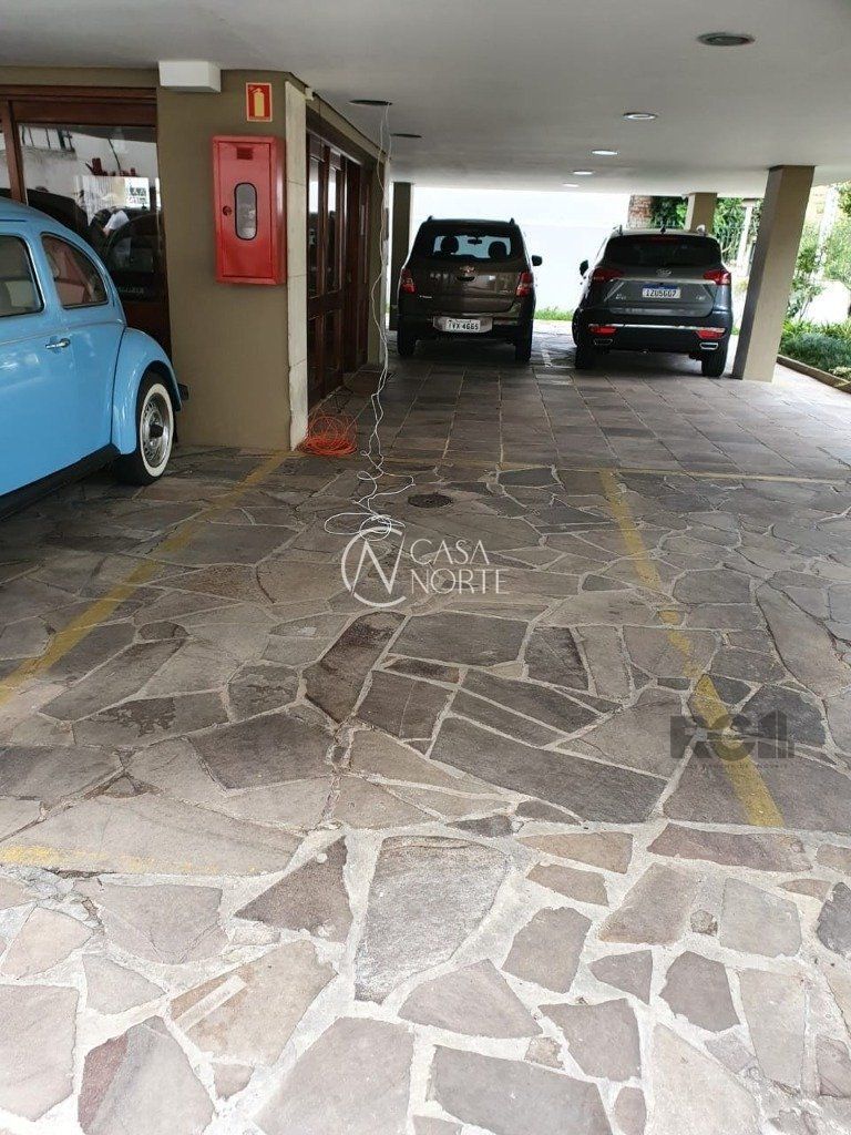 Apartamento à venda com 2 quartos, 70m², 1 suíte, 1 vaga, Rua Machado de Assis no bairro Jardim Botânico em Porto Alegre