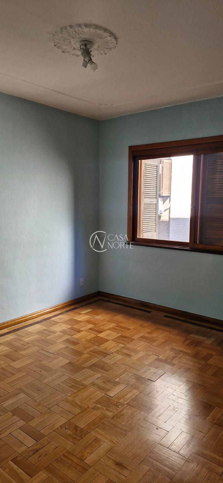 Apartamento à venda com 3 quartos, 76m², Rua Mariante no bairro Rio Branco em Porto Alegre