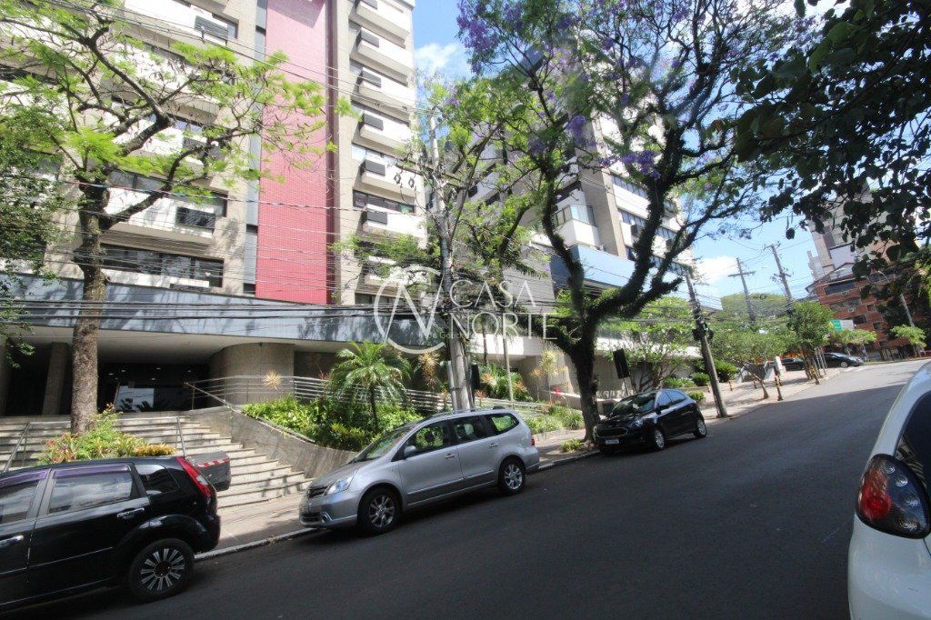 Sala Comercial à venda , Avenida Luiz Manoel Gonzaga no bairro Três Figueiras em Porto Alegre