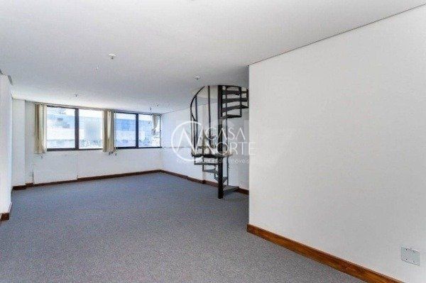 Sala Comercial à venda com 2 quartos, 132m², 2 vagas, Avenida Carlos Gomes no bairro Petrópolis em Porto Alegre