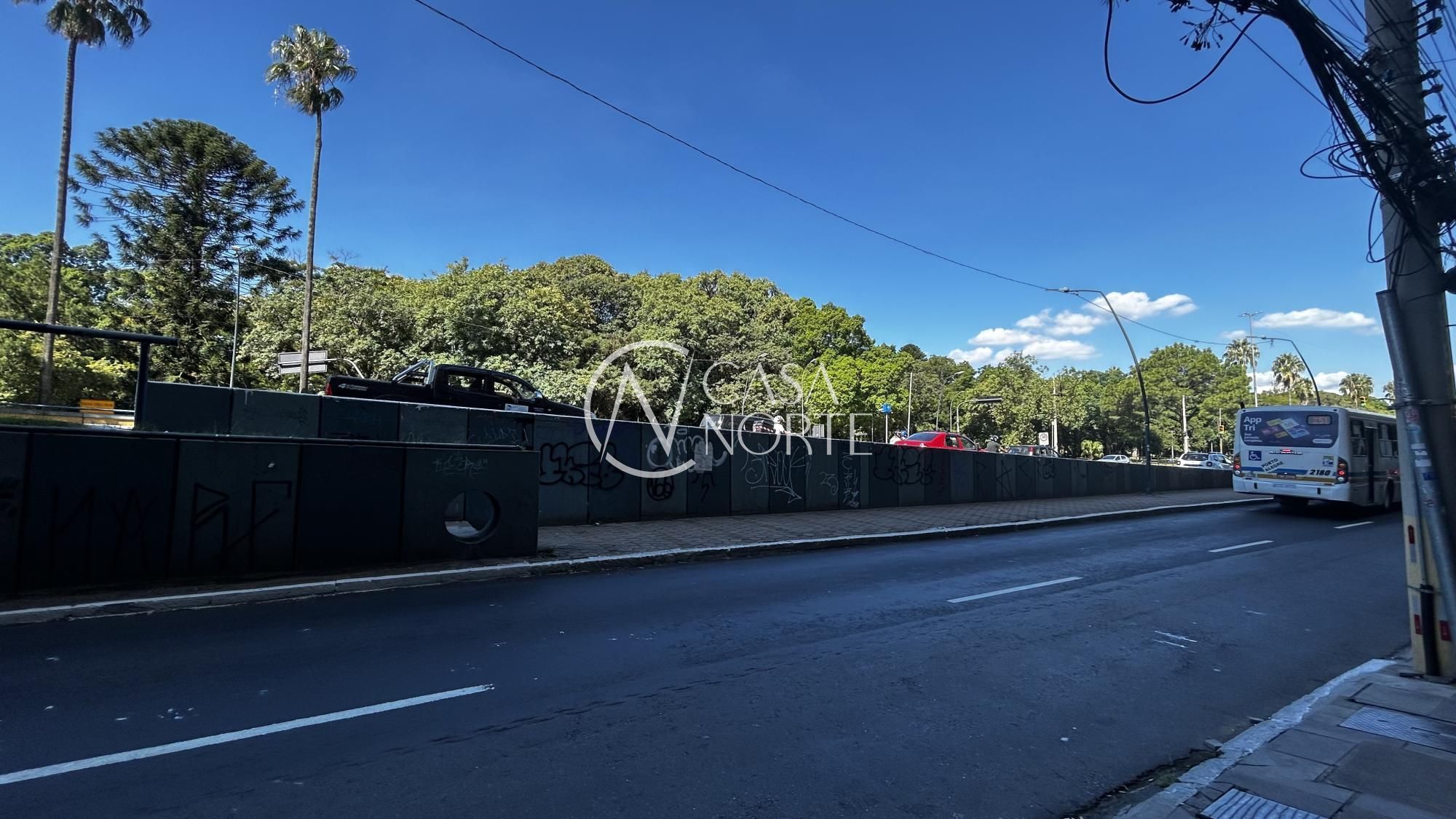 Sala Comercial à venda com 1 quarto, 61m², 2 vagas, Avenida João Pessoa no bairro Cidade Baixa em Porto Alegre