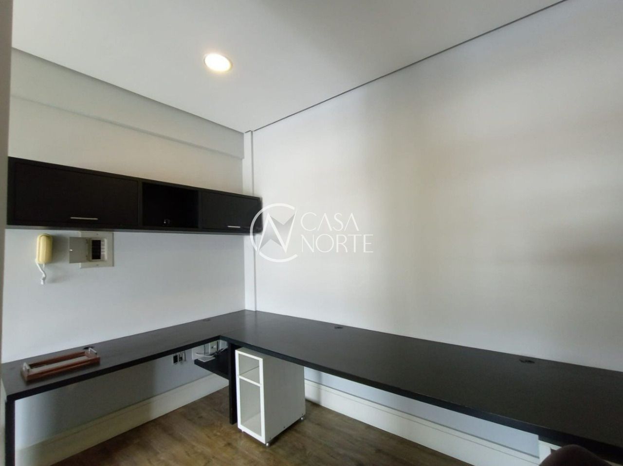 Sala Comercial à venda com 1 quarto, 28m², Avenida Itaqui no bairro Petrópolis em Porto Alegre