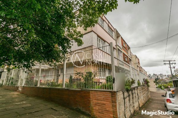 Apartamento à venda com 2 quartos, 63m², Avenida Taquara no bairro Petrópolis em Porto Alegre
