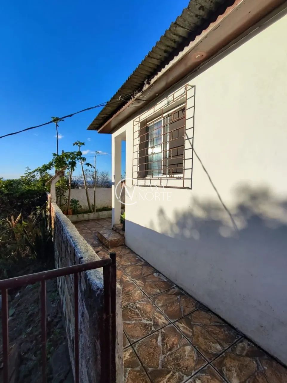 Casa à venda com 2 quartos, 350m², 1 vaga, Rua Faixa Cidadão no bairro Morro Santana em Porto Alegre