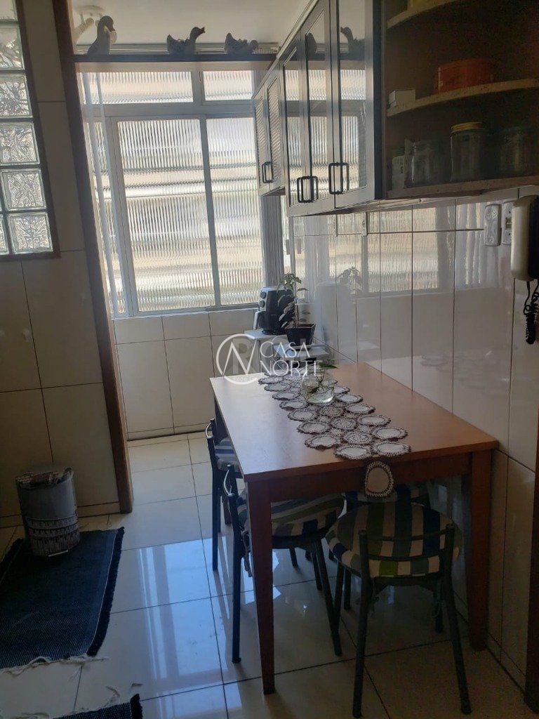 Apartamento à venda com 2 quartos, 64m², 2 vagas, Rua Cristovao Pereira no bairro Passo da Areia em Porto Alegre