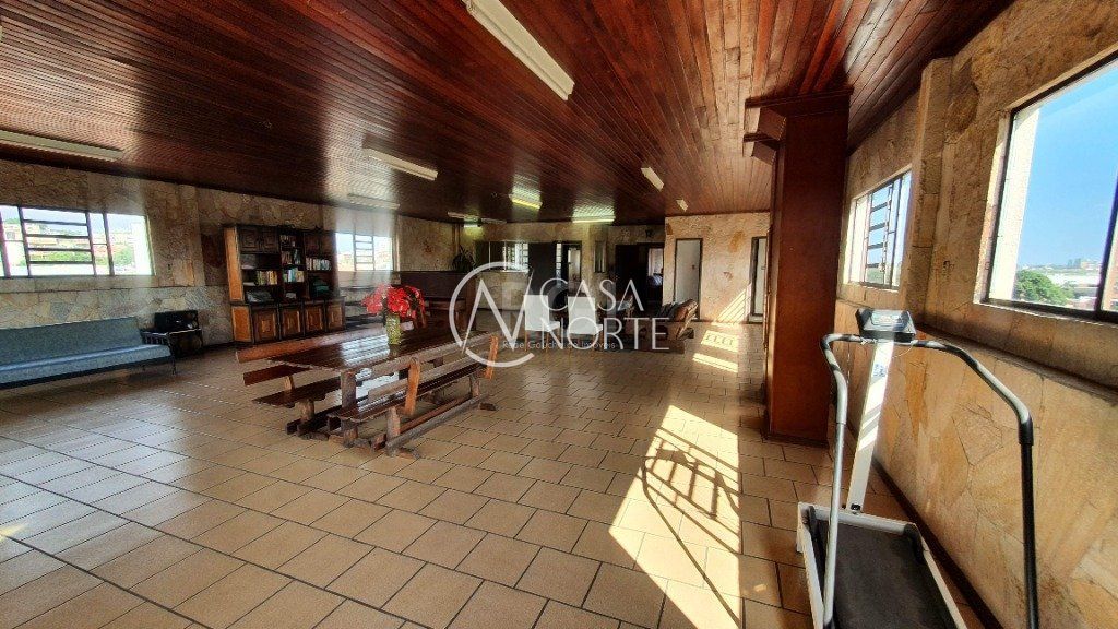 Prédio Comercial à venda com 3 quartos, 350m², 4 vagas, Rua Joaquim Silveira no bairro São Sebastião em Porto Alegre