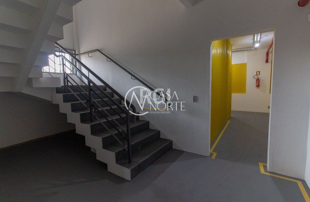 Prédio Comercial à venda , 1433m², Rua Ernesto da Fontoura no bairro São Geraldo em Porto Alegre