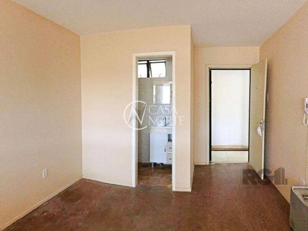 Sala Comercial à venda com 1 quarto, 34m², Avenida Bento Gonçalves no bairro Partenon em Porto Alegre
