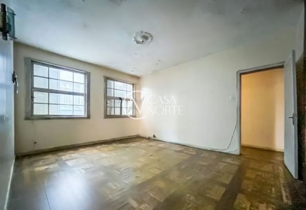 Apartamento à venda com 3 quartos, 103m², Rua Ramiro Barcelos no bairro Rio Branco em Porto Alegre