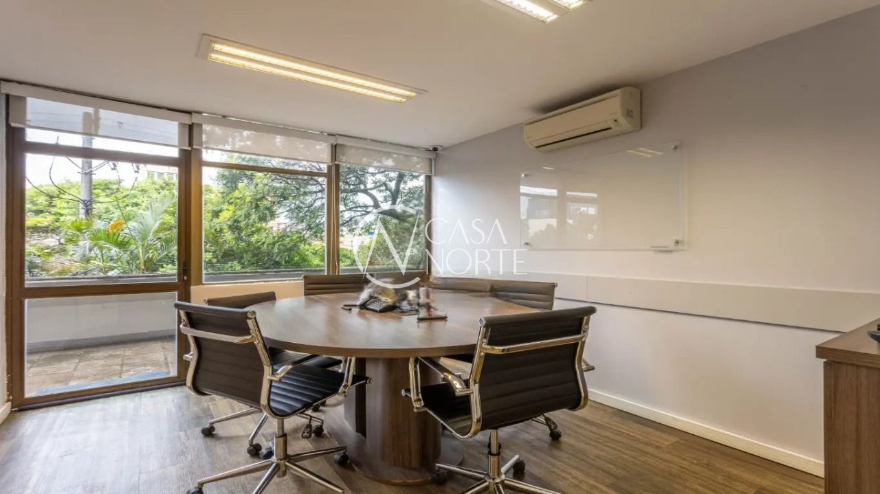 Conjunto Comercial à venda com 10 quartos, 239m², 2 vagas, Avenida Princesa Isabel no bairro Santana em Porto Alegre