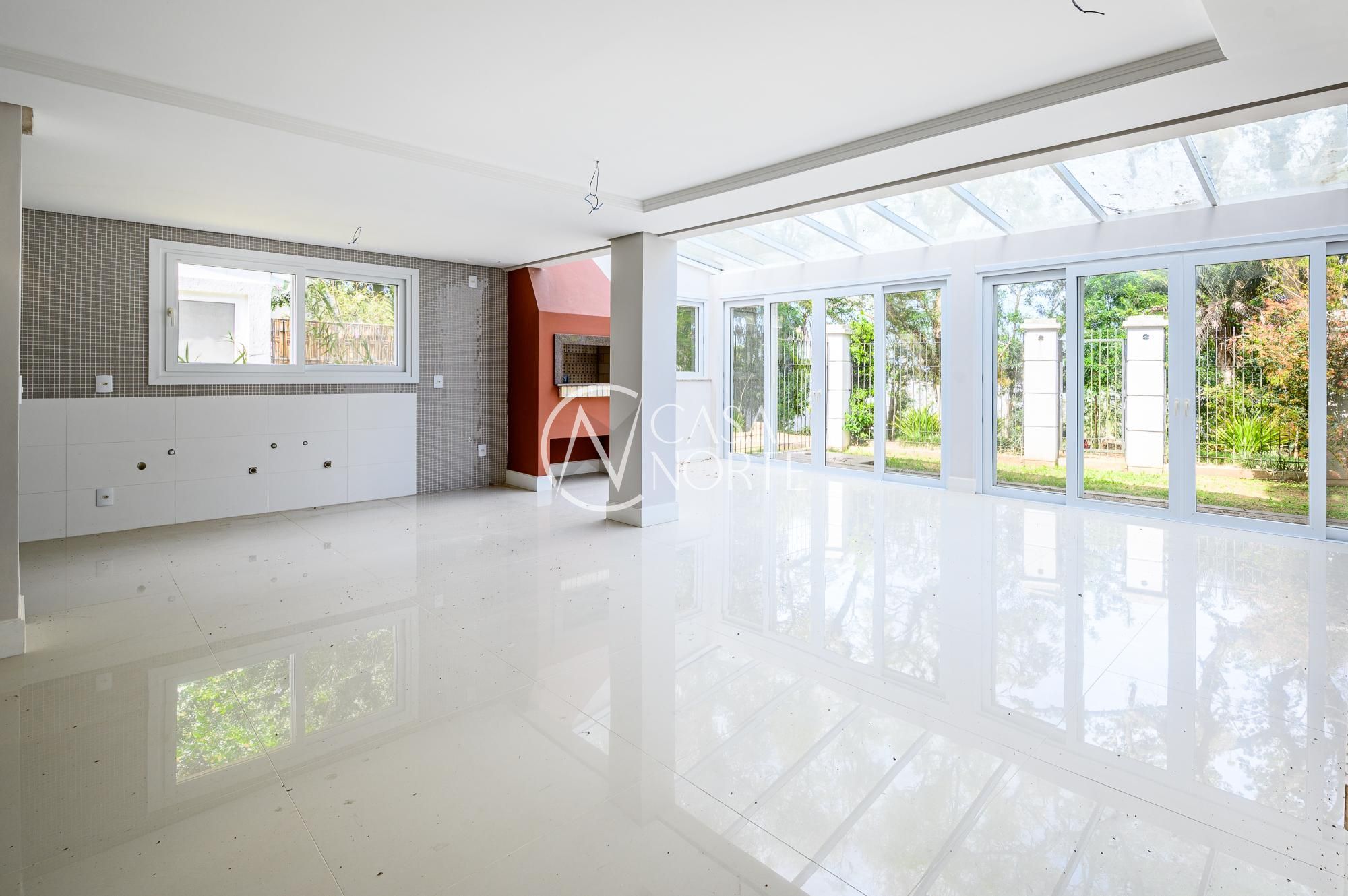 Casa de Condomínio à venda com 3 quartos, 241m², 3 suítes, 2 vagas, Rua General Rondon no bairro Tristeza em Porto Alegre