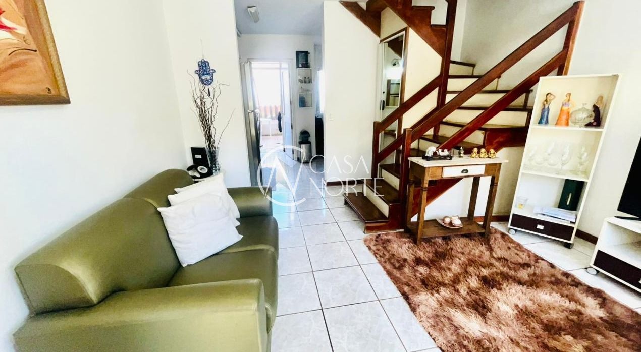 Casa de Condomínio à venda com 2 quartos, 75m², 1 vaga, Rua Engenheiro Frederico Dahne no bairro Sarandi em Porto Alegre