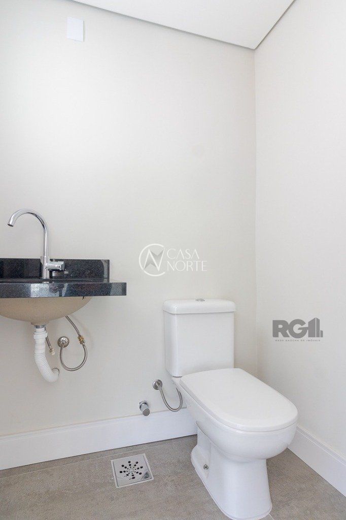 Cobertura à venda com 2 quartos, 189m², 2 suítes, 1 vaga, Rua Felicíssimo de Azevedo no bairro Auxiliadora em Porto Alegre