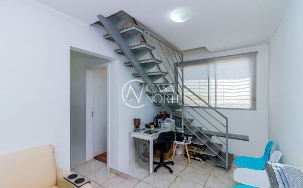 Cobertura à venda com 2 quartos, 95m², 1 suíte, 1 vaga, Rua Engenheiro Sadi Castro no bairro Sarandi em Porto Alegre