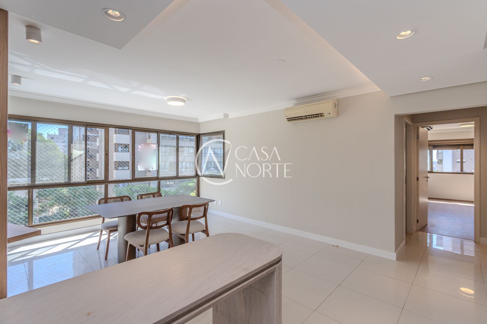 Apartamento à venda com 2 quartos, 82m², 2 suítes, 2 vagas, Rua Artur Rocha no bairro Mont Serrat em Porto Alegre