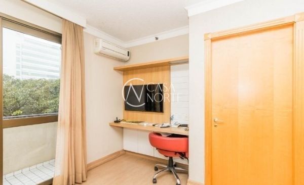 Apartamento à venda com 1 quarto, 44m², Rua Miguel Tostes no bairro Rio Branco em Porto Alegre