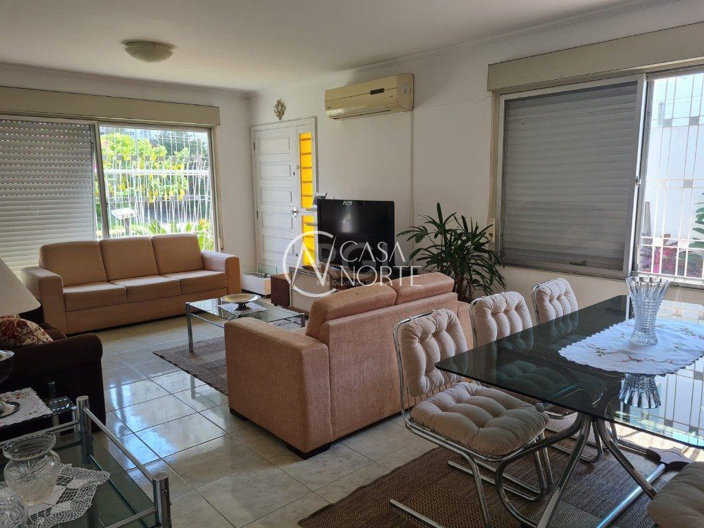 Casa à venda com 3 quartos, 188m², 1 suíte, 3 vagas, Rua Leite de Castro no bairro Jardim Itu em Porto Alegre