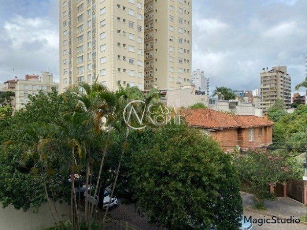 Apartamento à venda com 3 quartos, 110m², 1 suíte, 1 vaga, Rua Germano Petersen Junior no bairro Auxiliadora em Porto Alegre