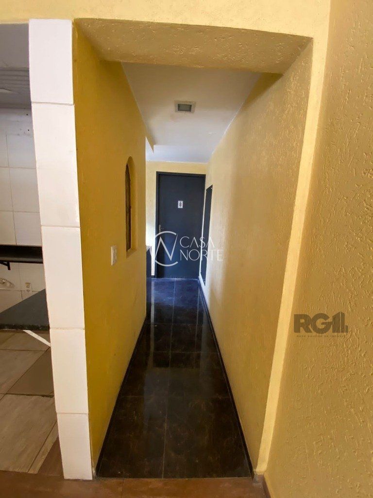 Casa Comercial à venda , 130m², Rua Gomes de Freitas no bairro Jardim Itu em Porto Alegre