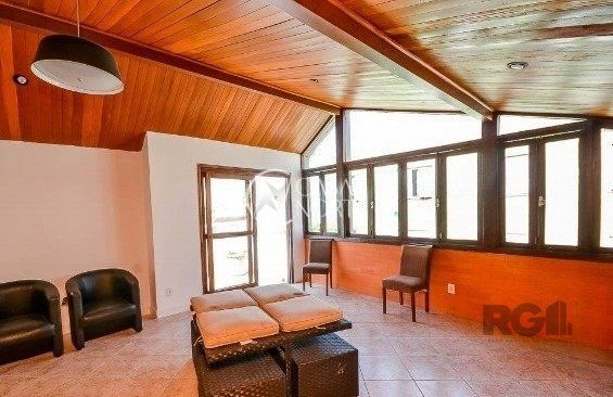 Cobertura à venda com 2 quartos, 127m², 2 vagas, Rua Luiz de Camoes no bairro Santo Antônio em Porto Alegre