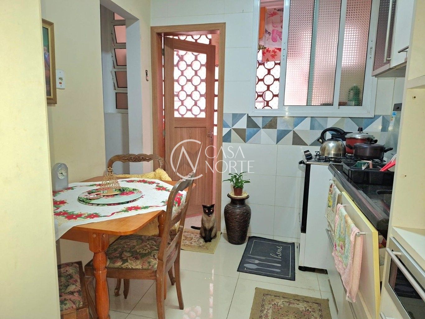 Apartamento à venda com 2 quartos, 81m², Rua Duque de Caxias no bairro Centro Histórico em Porto Alegre