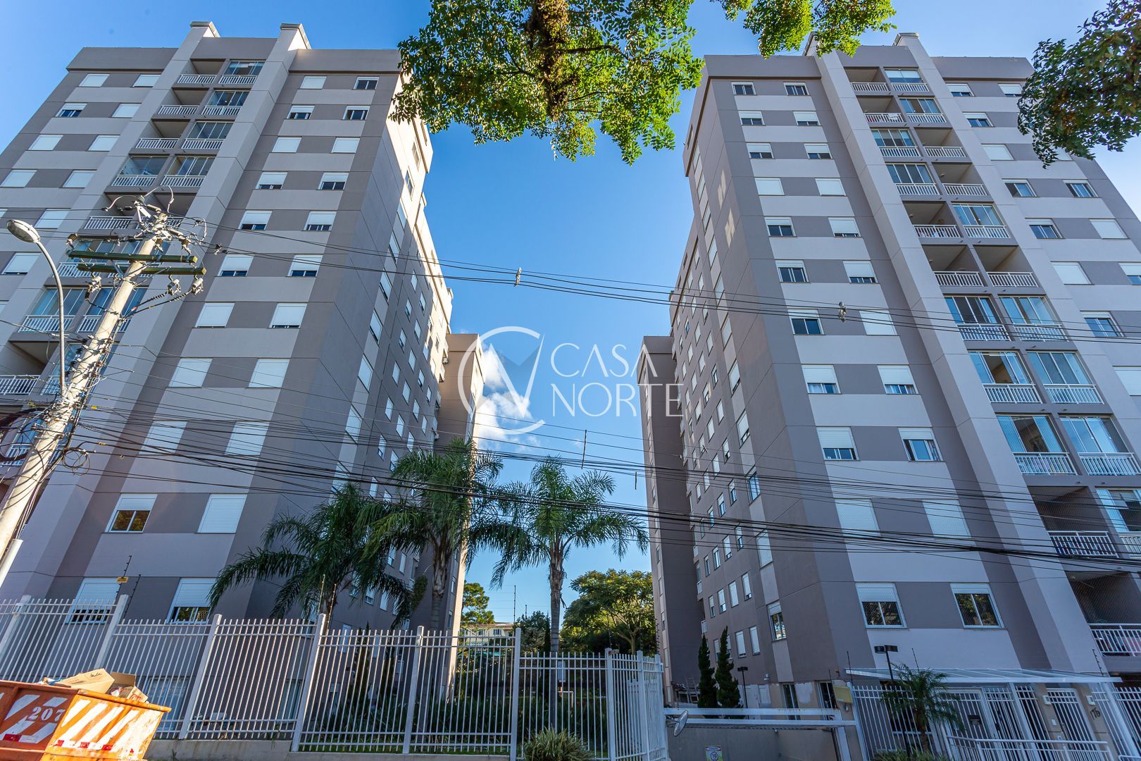 Apartamento à venda com 2 quartos, 52m², 1 suíte, 1 vaga, Avenida Arnaldo Bohrer no bairro Teresópolis em Porto Alegre