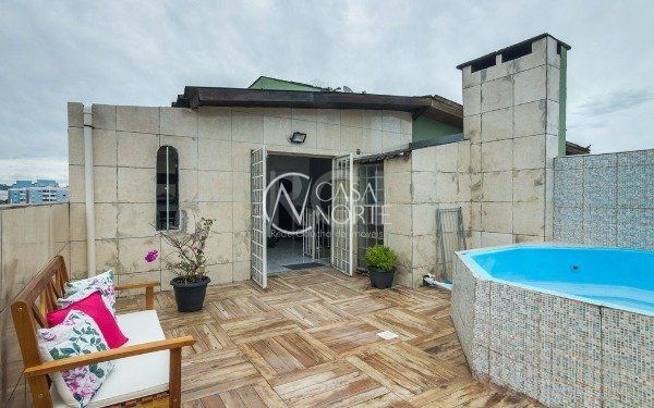 Cobertura à venda com 2 quartos, 114m², 1 vaga, Rua Doutor Campos Velho no bairro Cristal em Porto Alegre