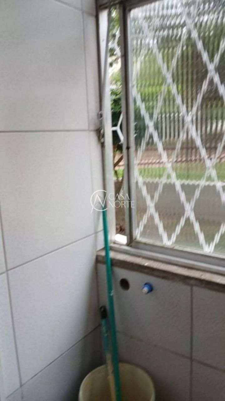 Apartamento à venda com 2 quartos, 46m², 1 vaga, Rua Padre Ângelo Corso no bairro Cavalhada em Porto Alegre