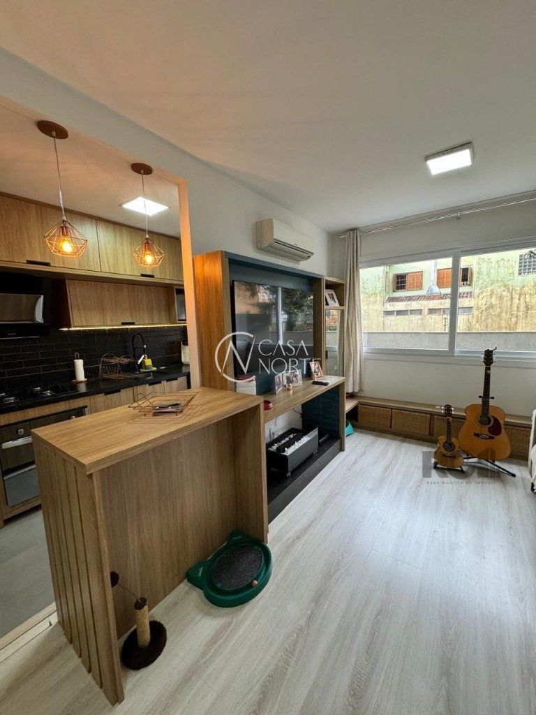 Apartamento à venda com 2 quartos, 60m², 1 suíte, 1 vaga, Rua Coronel Aparício Borges no bairro Glória em Porto Alegre