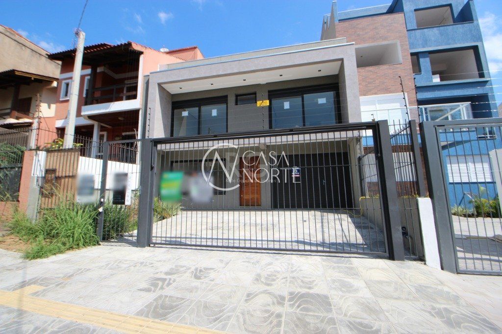 Casa à venda com 3 quartos, 190m², 1 suíte, 2 vagas, Rua Buarque de Macedo no bairro São Geraldo em Porto Alegre