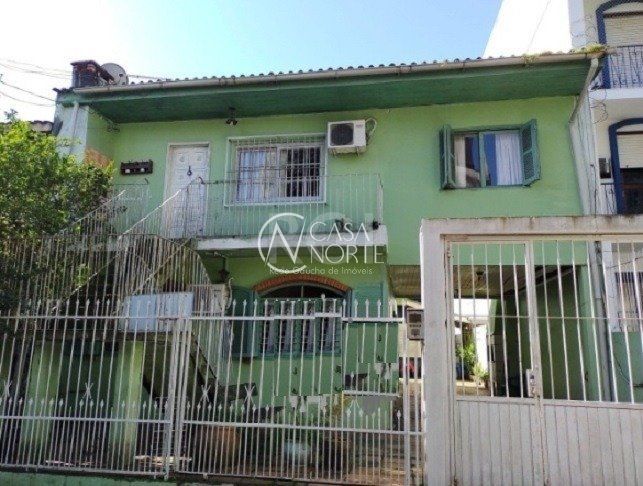Casa à venda com 4 quartos, 120m², 2 vagas, Avenida Montenegro no bairro Petrópolis em Porto Alegre