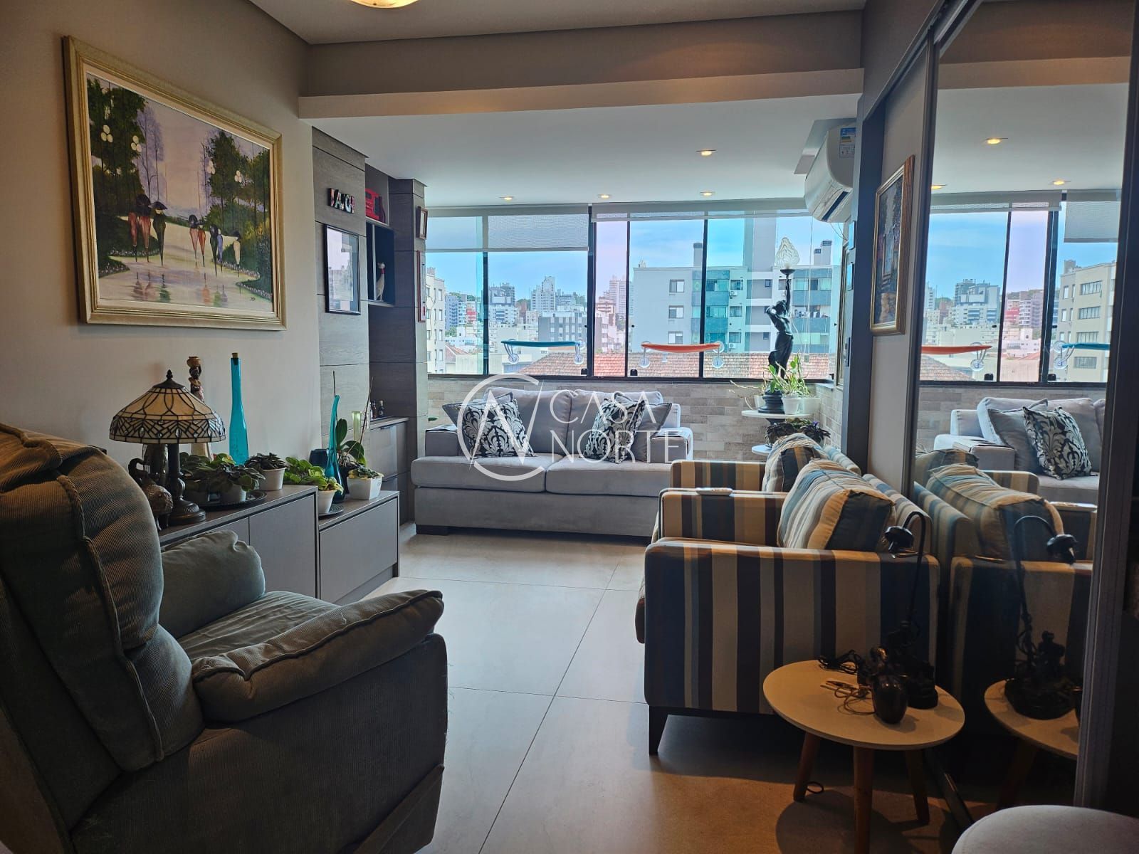 Cobertura à venda com 3 quartos, 208m², 1 suíte, 2 vagas, Rua Vicente da Fontoura no bairro Petrópolis em Porto Alegre