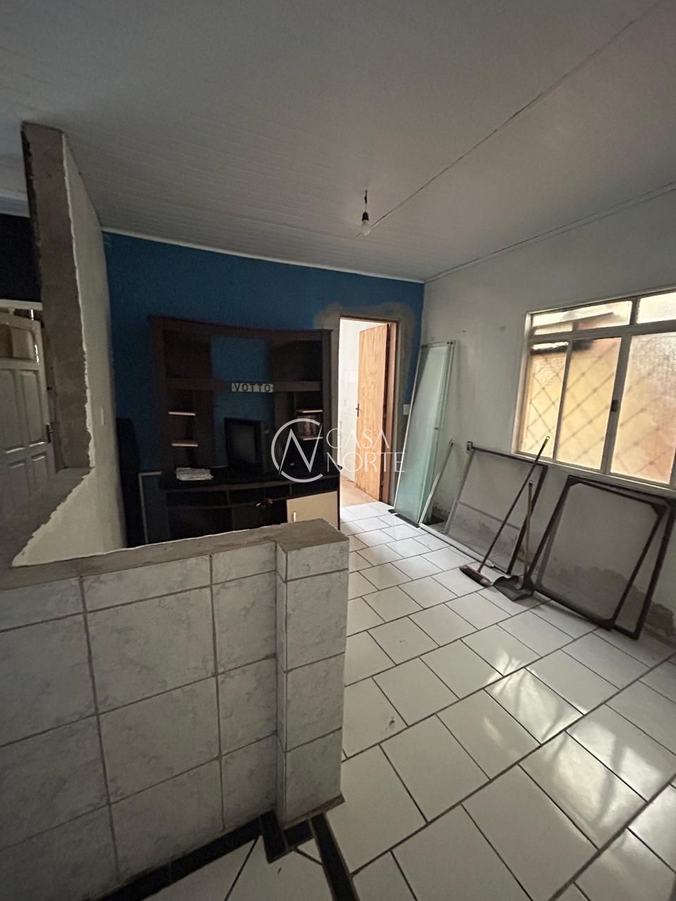 Casa à venda com 2 quartos, 100m², 2 vagas, Rua Coelho da Costa no bairro Nonoai em Porto Alegre