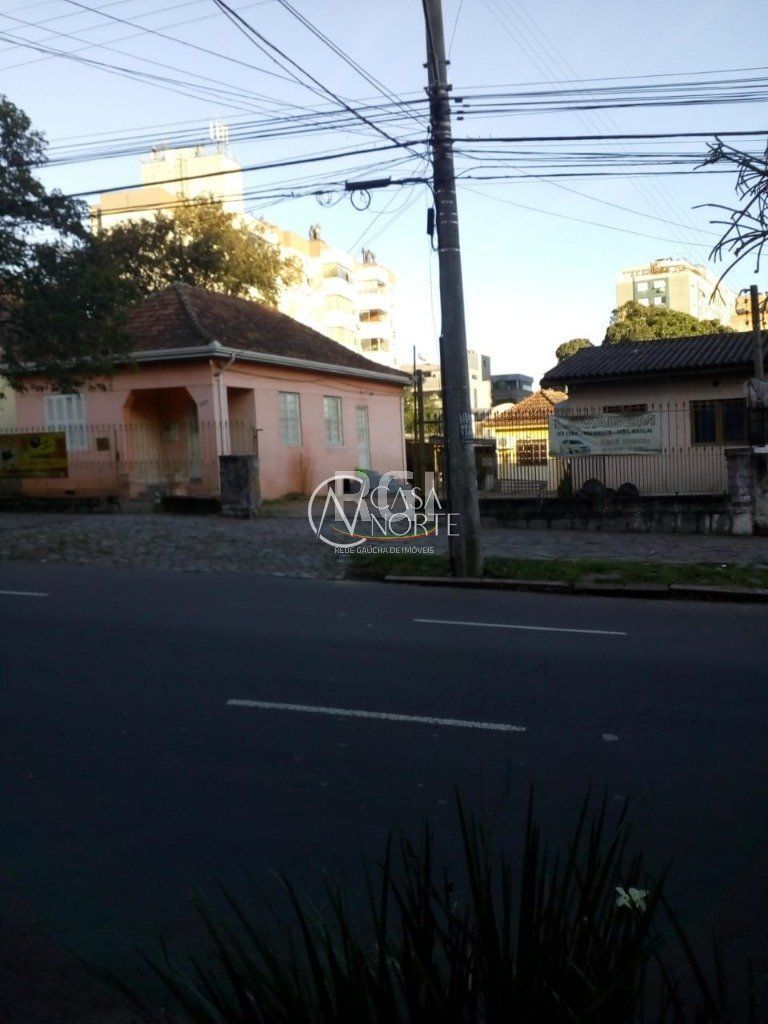 Terreno à venda  com 1544m², Rua Silveiro no bairro Menino Deus em Porto Alegre