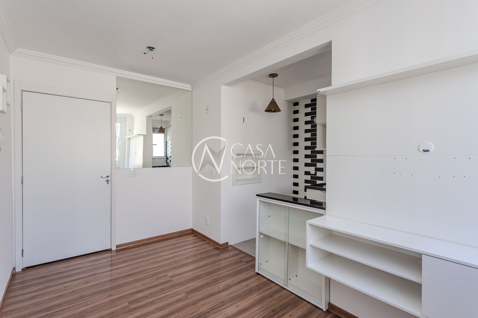 Apartamento à venda com 2 quartos, 42m², 1 vaga, Alameda Três de Outubro no bairro Sarandi em Porto Alegre