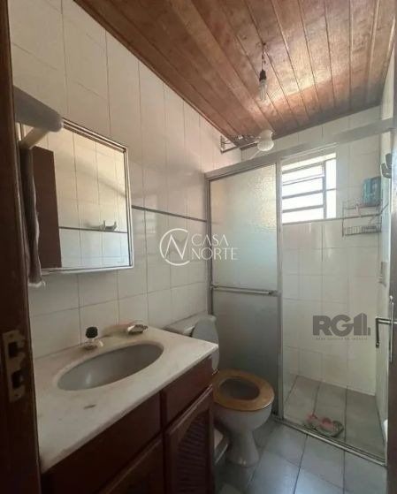 Apartamento à venda com 2 quartos, 45m², Rua dos Maias no bairro Rubem Berta em Porto Alegre