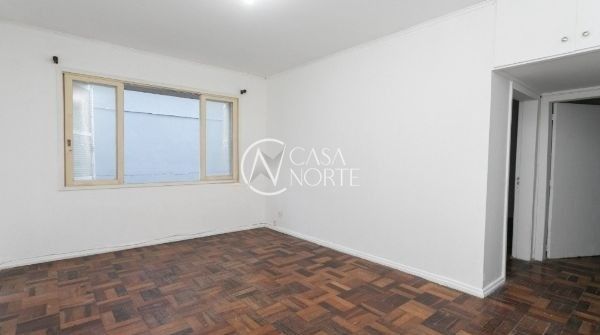 Apartamento à venda com 2 quartos, 66m², Rua Santa Cecília no bairro Santa Cecília em Porto Alegre