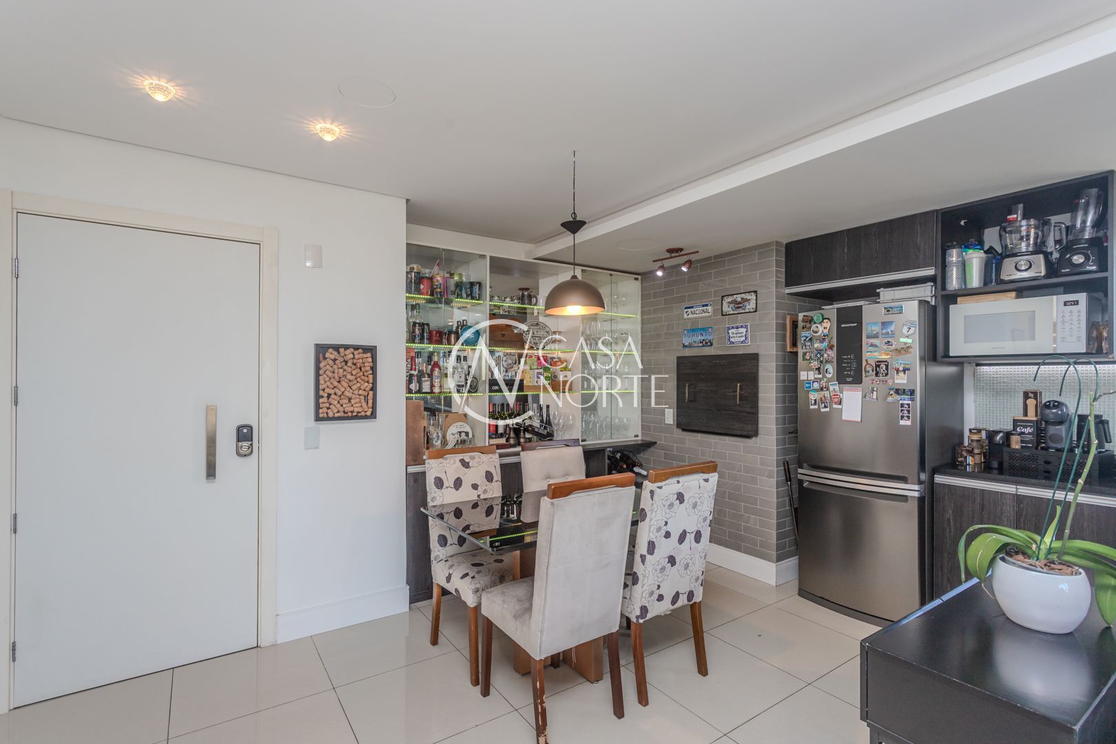 Apartamento à venda com 2 quartos, 70m², 1 suíte, 2 vagas, Avenida Ipiranga no bairro Jardim Carvalho em Porto Alegre