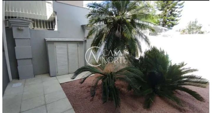 Casa à venda com 4 quartos, 330m², 1 suíte, 4 vagas, Rua Engenheiro Renato Costa Leite no bairro Ipanema em Porto Alegre