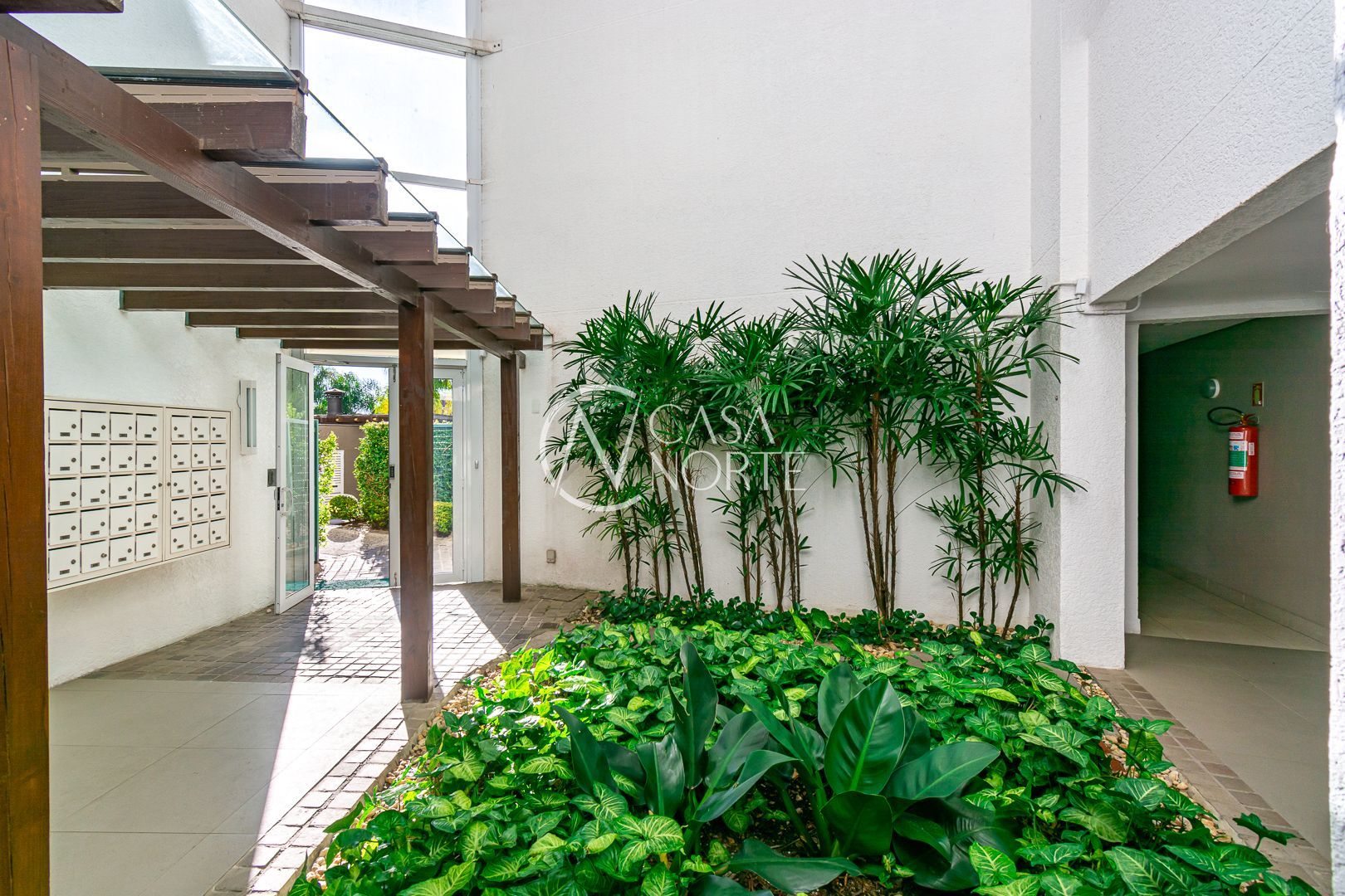 Apartamento à venda com 2 quartos, 73m², 1 suíte, 1 vaga, Rua Doutor Carlos Renato Rua Fonseca no bairro Jardim Sabará em Porto Alegre